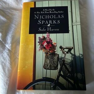 NICHOLAS SPARKS *Safe Haven* Hard Cover, Like New